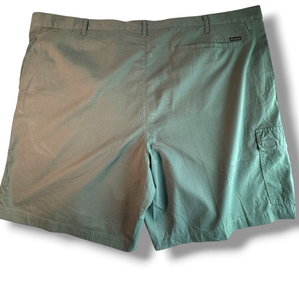 Columbia Red Bluff Cargo Shorts Mens 54 Olive Green 10" Inseam NWT Outdoor - Picture 2 of 12